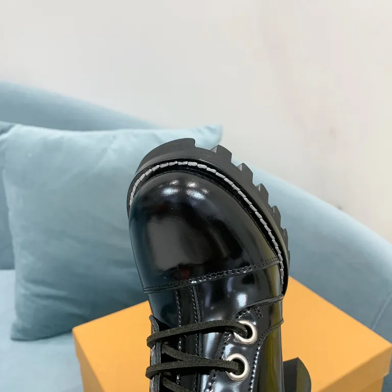 Louis Vuitton Shoe 